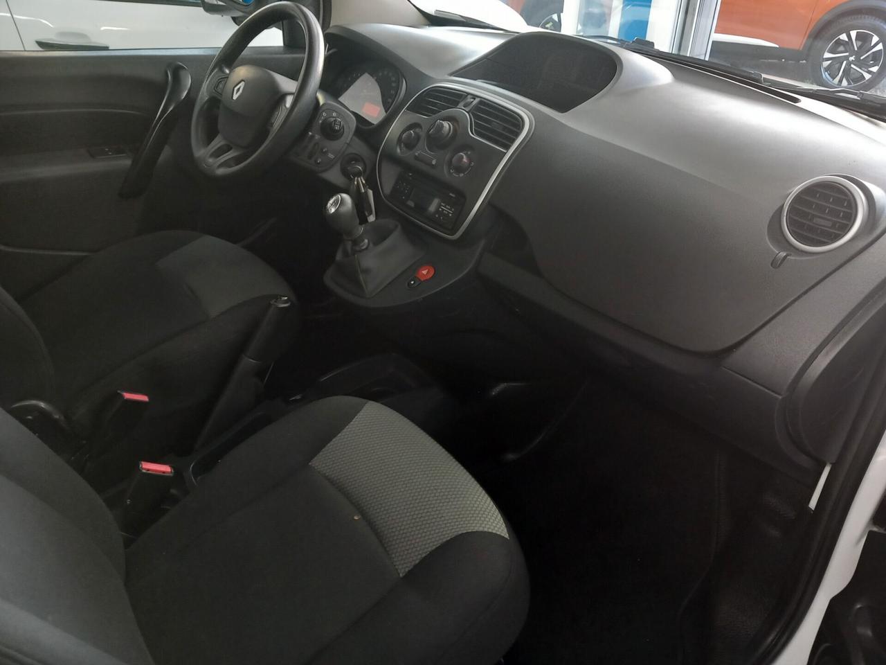 Renault Kangoo anno 2020 1.5 diesel 131 mila km