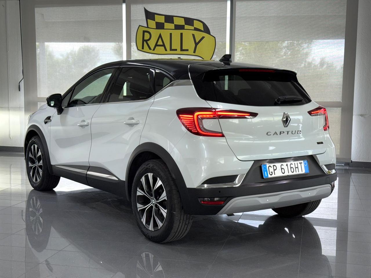 Renault Captur Techno E-TECH 145 HEV #6657