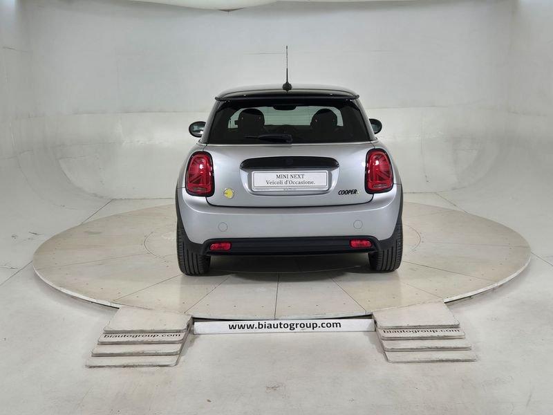 MINI Full Electric Mini F56 2021 Mini 3p Cooper SE Classic auto