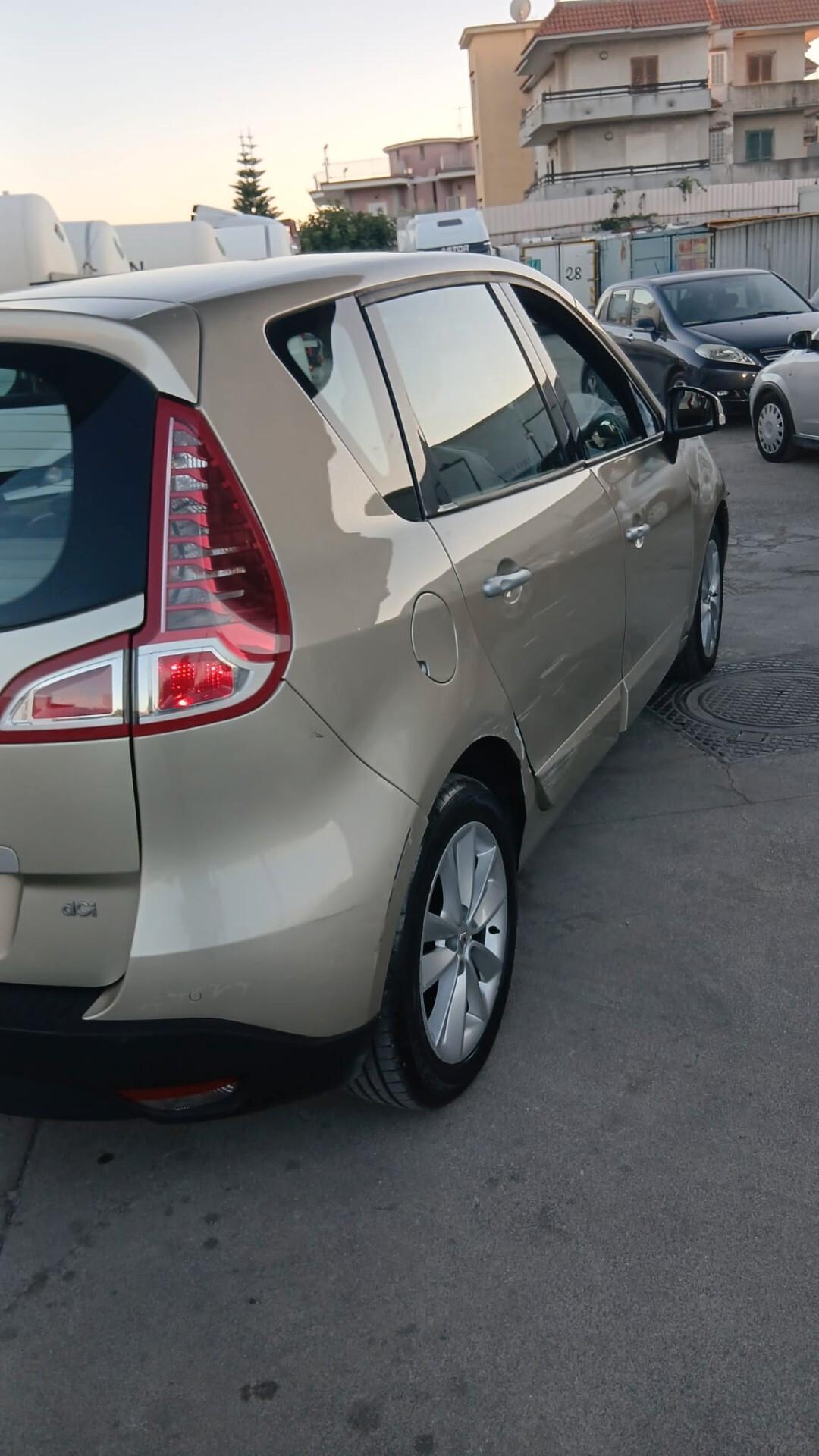 Renault Scenic Scénic X-Mod 1.5 dCi 110CV Luxe