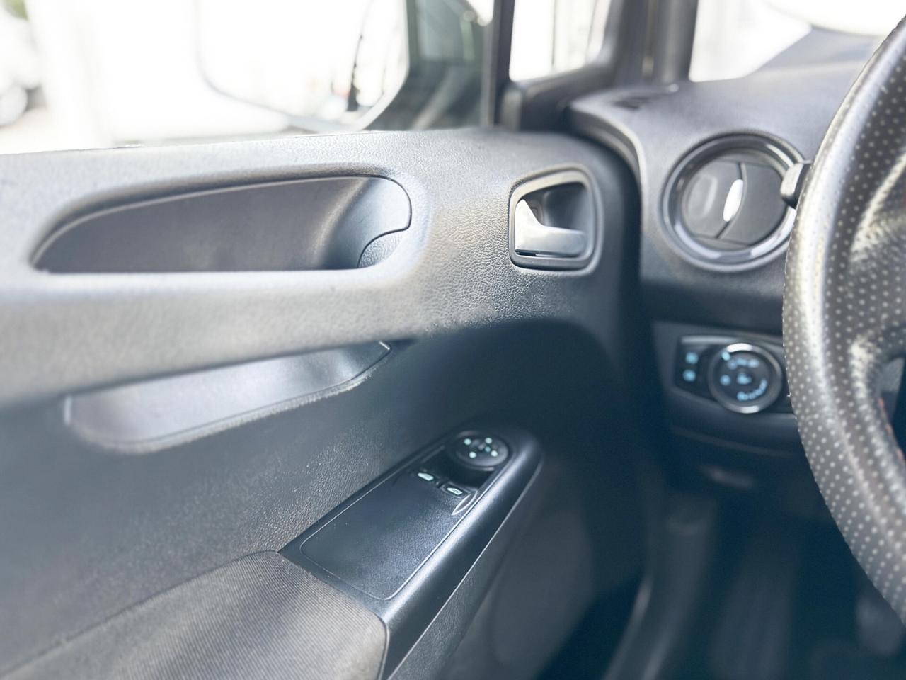 Ford Tourneo Courier 1.5 TDCI 75CV E6 Neo - 2019