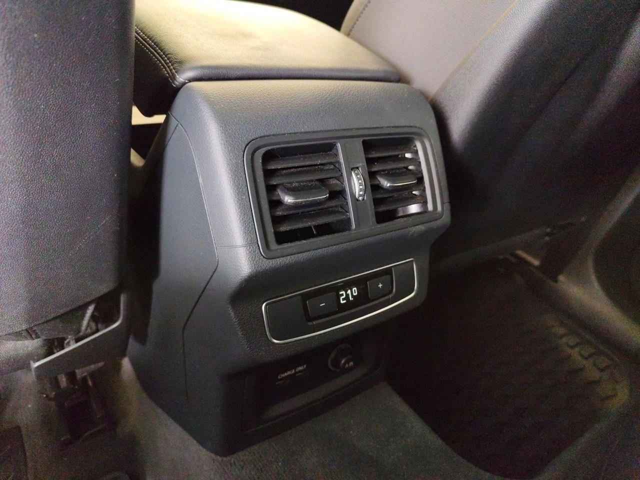 Audi Q5 Sportback 40 tdi mhev Identity Black Quattro