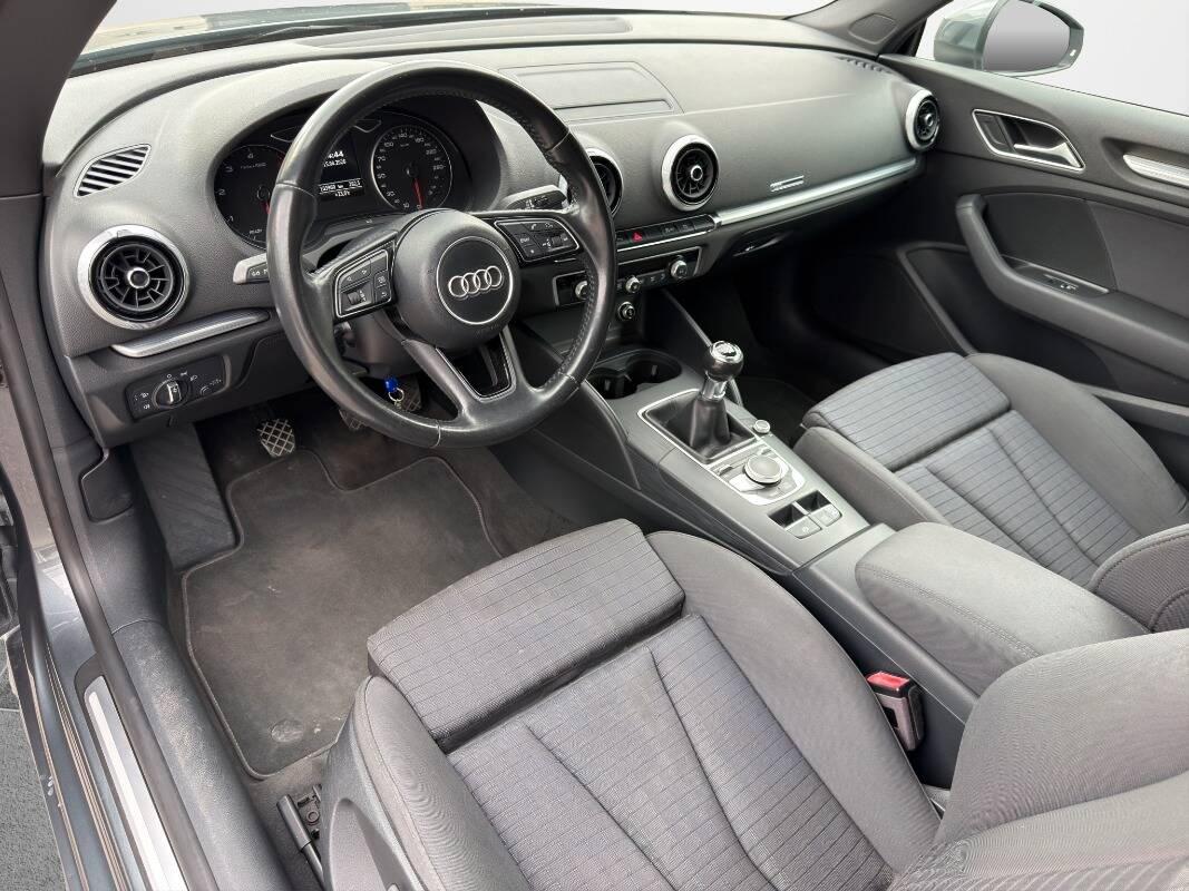 Audi A3 Cabrio 1.6 tdi Sport 116cv