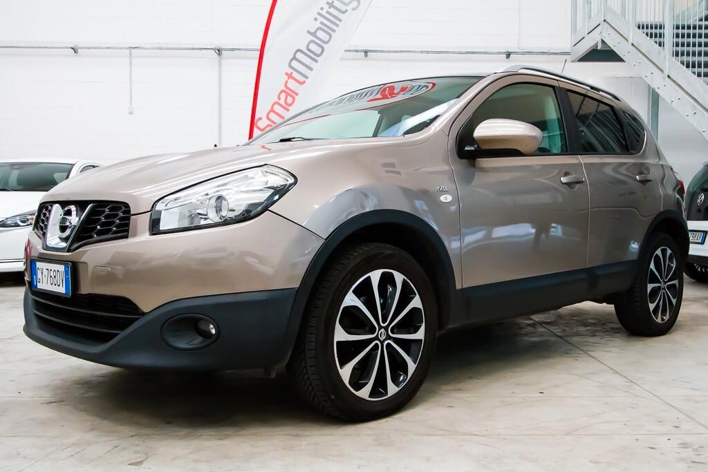 Nissan Qashqai 2.0 dCi auto 130cv Tekna 4WD automatica - Finanziabile!