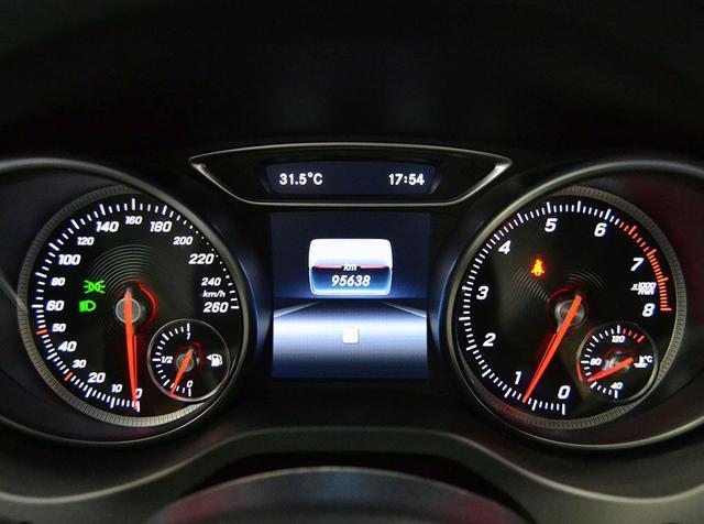 MERCEDES-BENZ CLA 180 Sport Led - Pdc - Service M.B. **