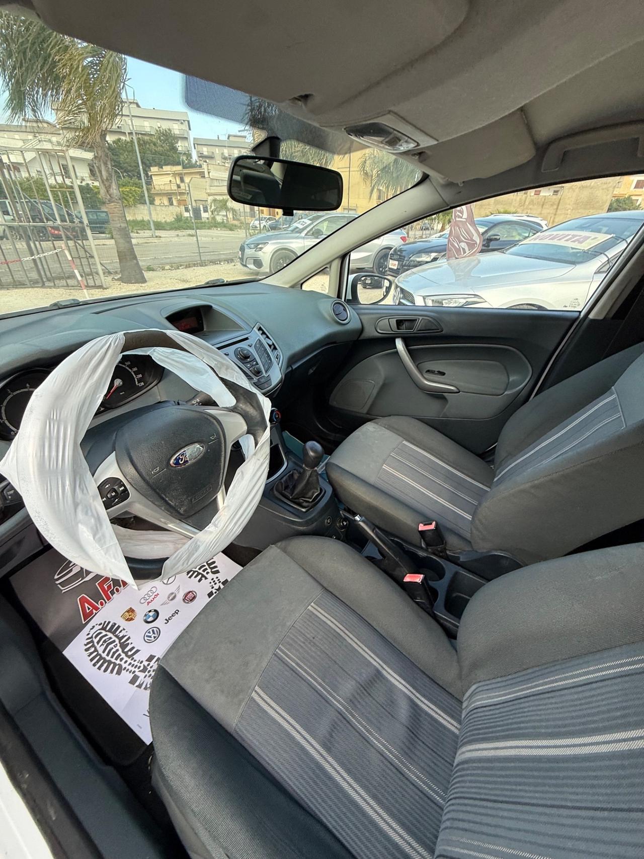 Ford Fiesta 1.4 96CV GPL 5 porte Titanium