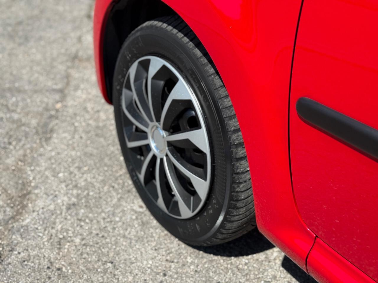 Citroen C1 1.0 5 porte airdream OK NEOPATENTATI