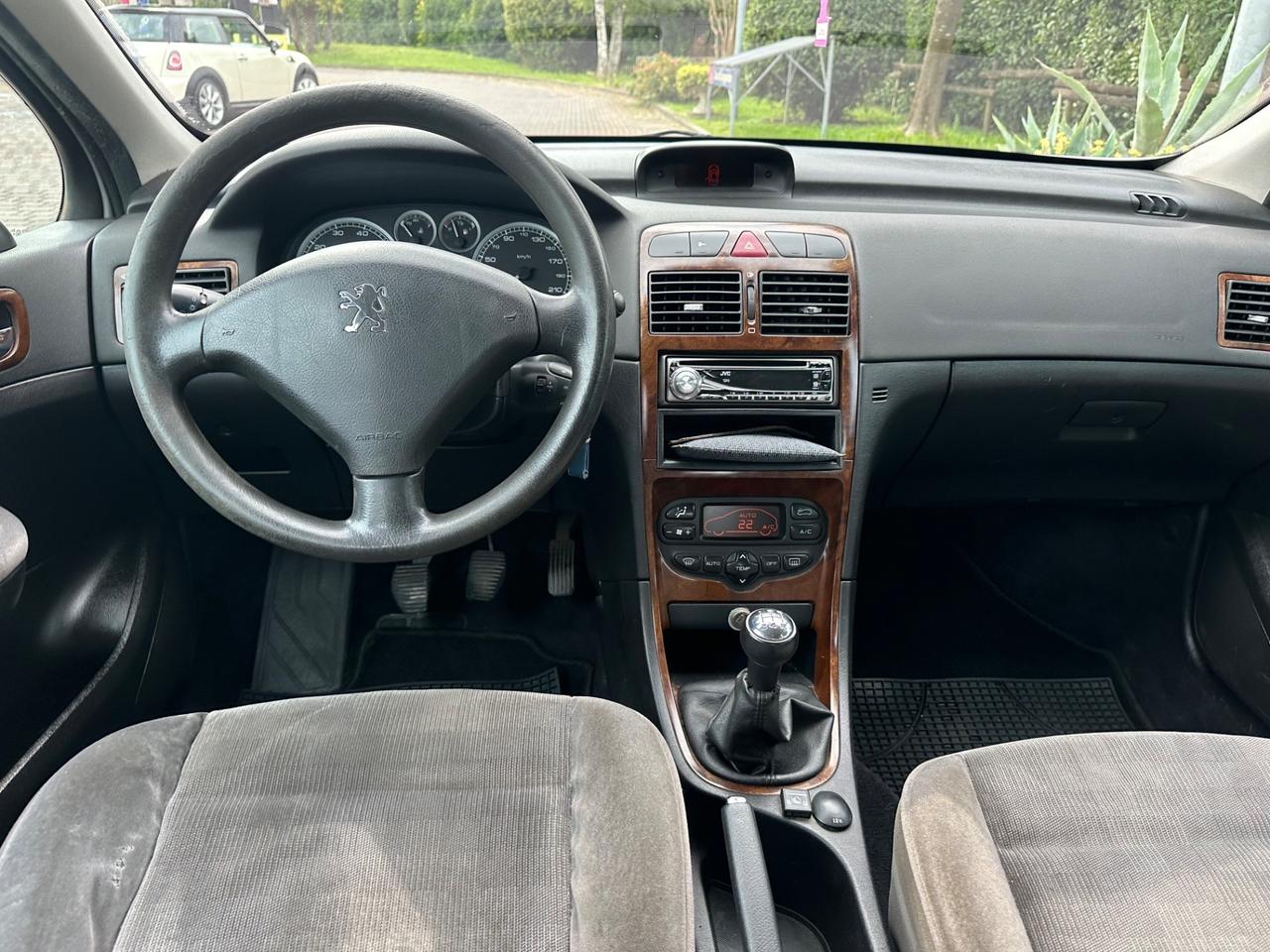 Peugeot 307 benz/GPL 2003 NEOPATENTATI