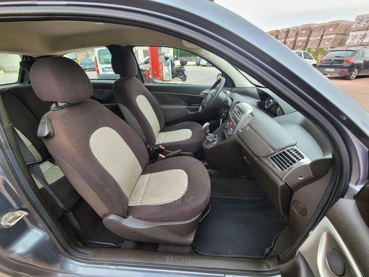 LANCIA - Ypsilon - 1.2 Argento