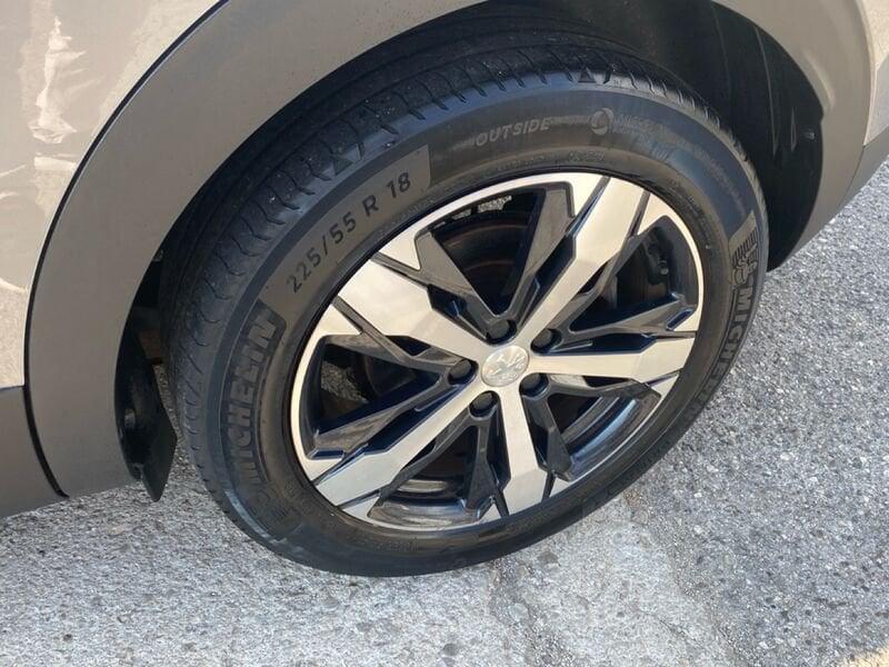 Peugeot 3008 BlueHDI 130 EAT8 S&S Allure