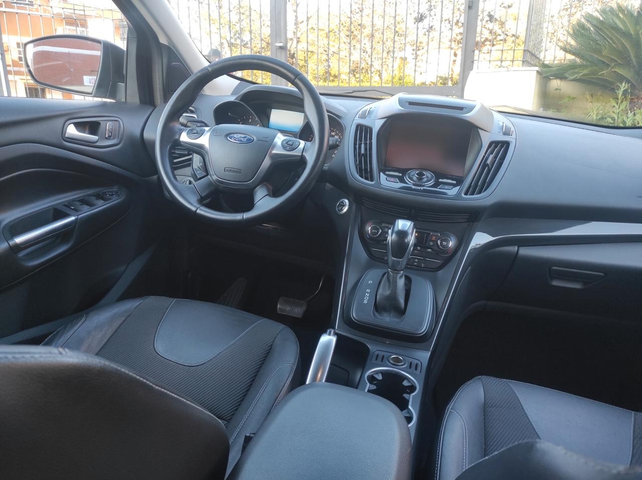 Ford Kuga 2.0 TDCI 150 CV S&S 4WD Powershift Titanium