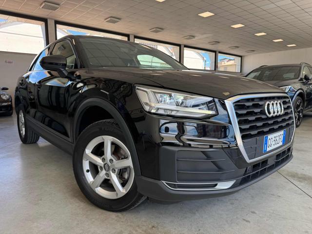 AUDI Q2 30 TDI Business