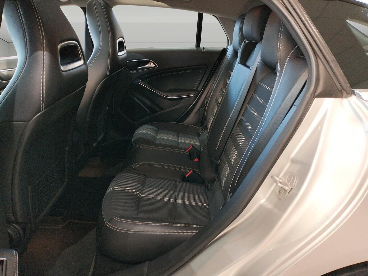 Mercedes-Benz CLA 180 Shooting Brake d Sport Activity edition auto