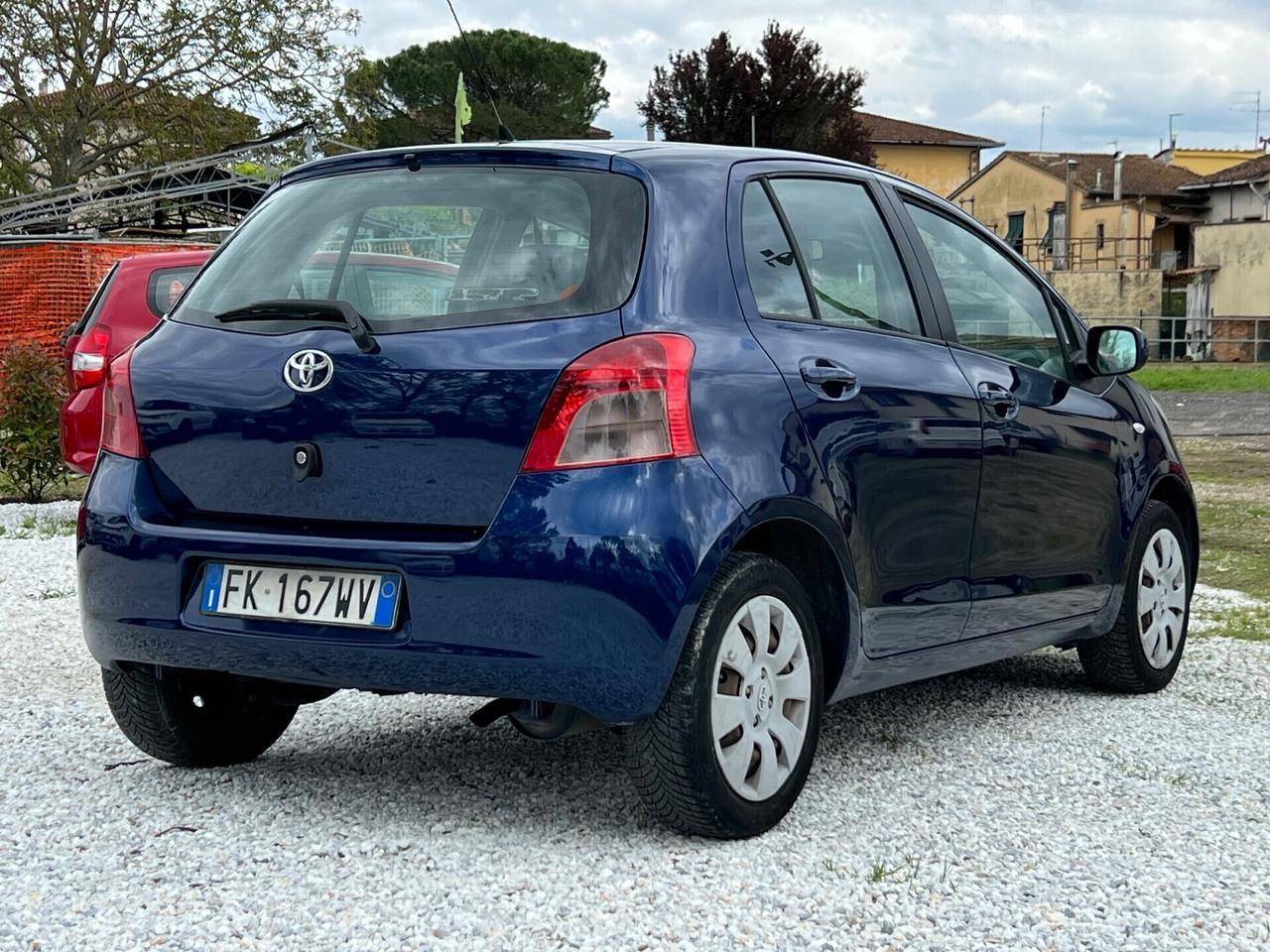 Toyota Yaris 1.0 5 porte