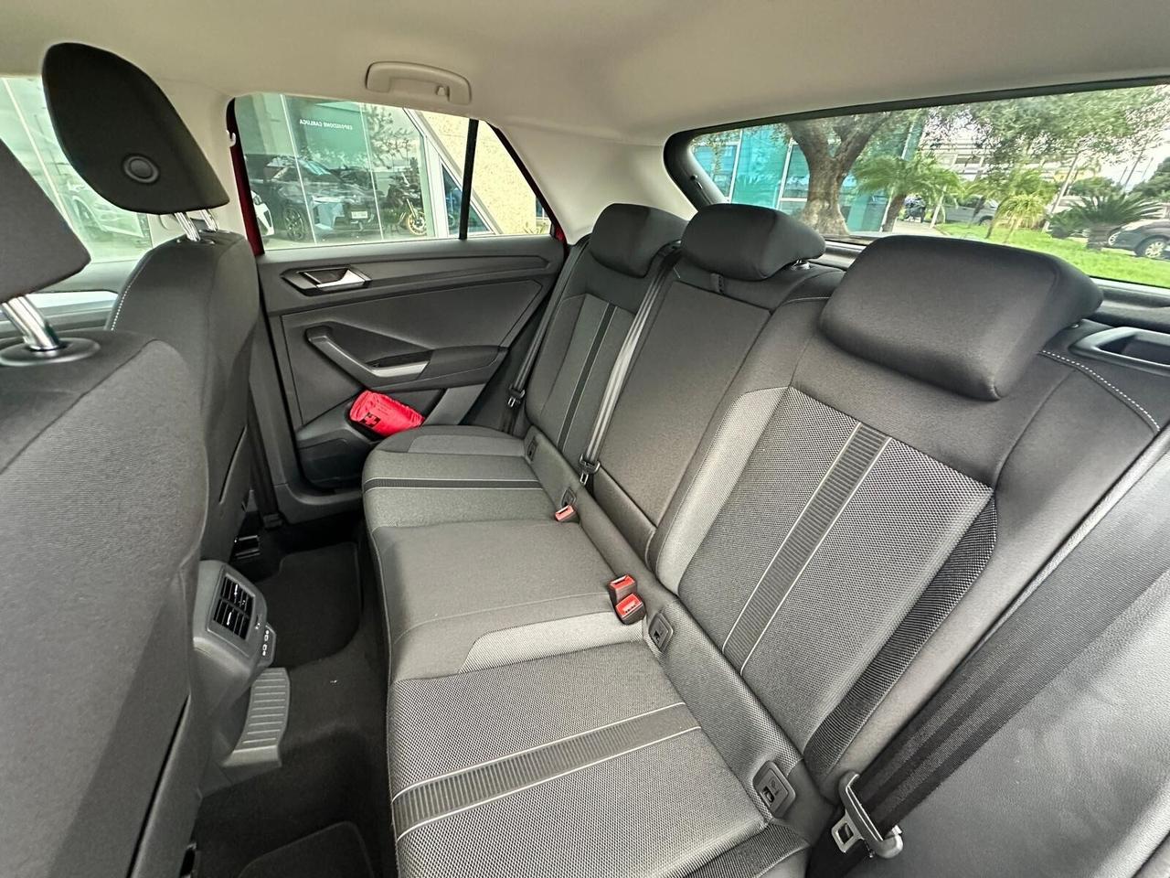 Volkswagen T-Roc 1.0 tsi 115cv possibilità noleggio no scoring