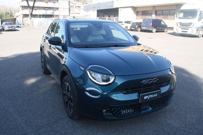 FIAT 600 1.2 Hybrid 110cv La Prima