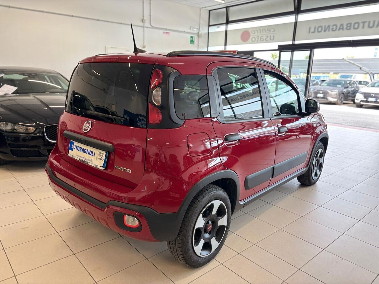 Fiat Panda CROSS 1.0 FireFly Hybrid SPOTICAR