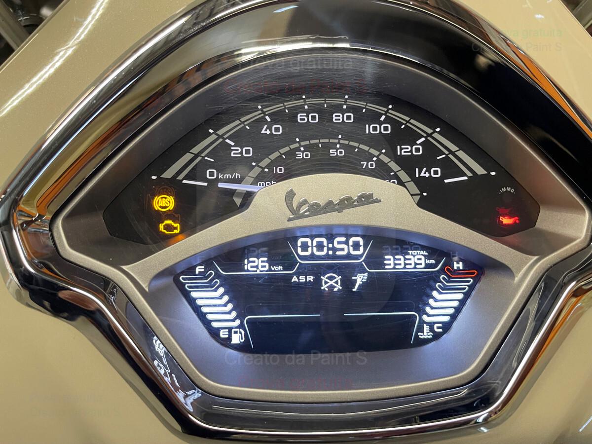 Piaggio GTS 300 BAULETTO PORTAPACCHI ANTERIORE