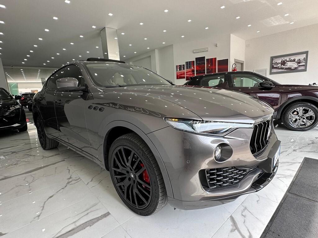 Maserati Levante Levante 3.0 V6 275cv Gransport Q4