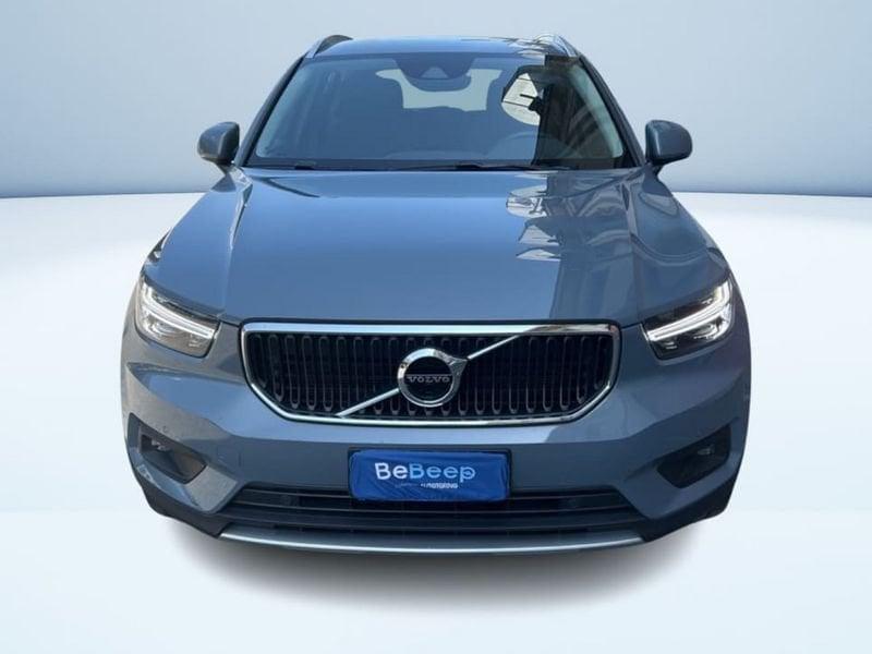 Volvo XC40 2.0 D3 MOMENTUM PRO AUTO MY21