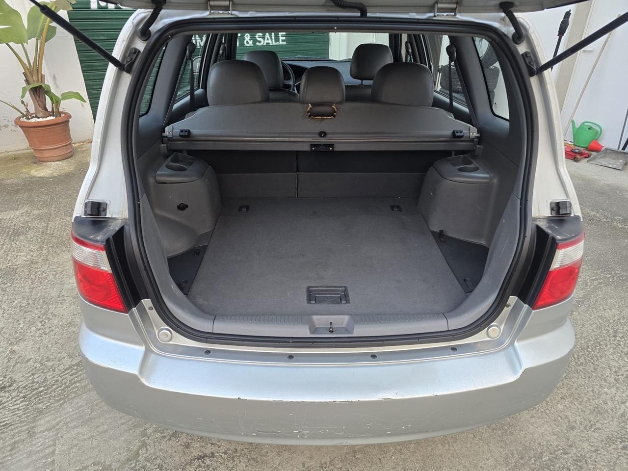 Kia Carens 2.0 16V CRDi EX Comfort