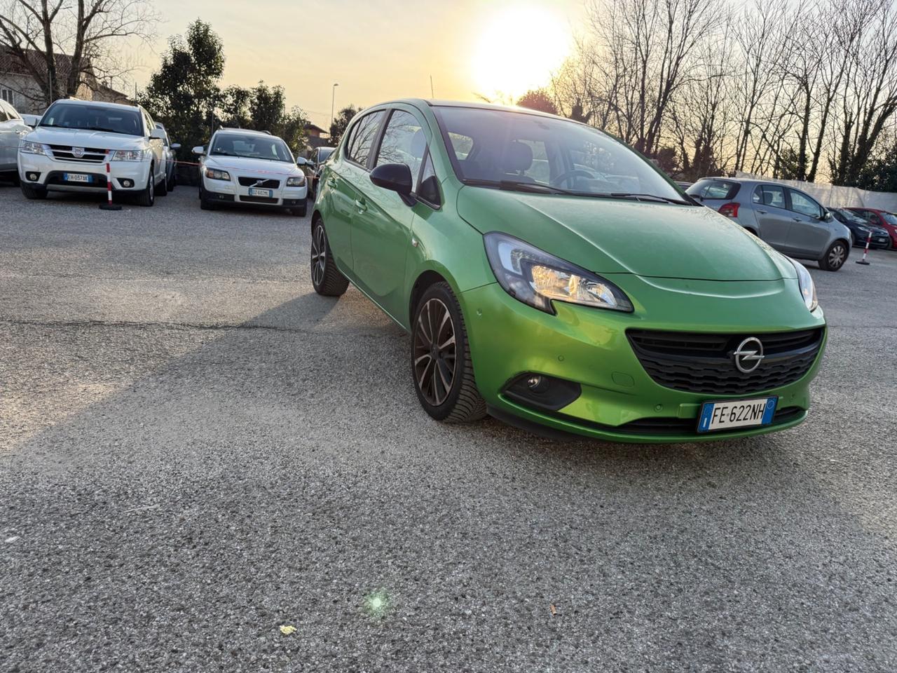 Opel Corsa 1.2 Coupé b-Color