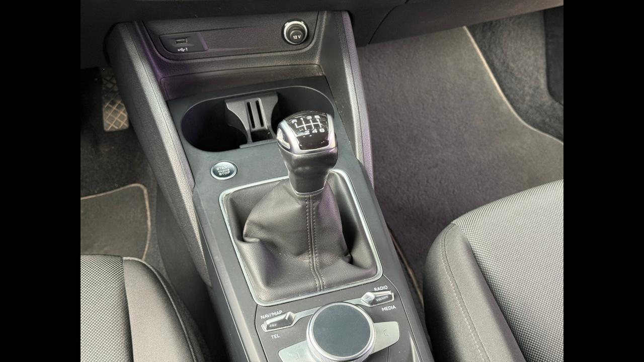 AUDI Q2 I 2021 - Q2 30 1.0 tfsi Admired