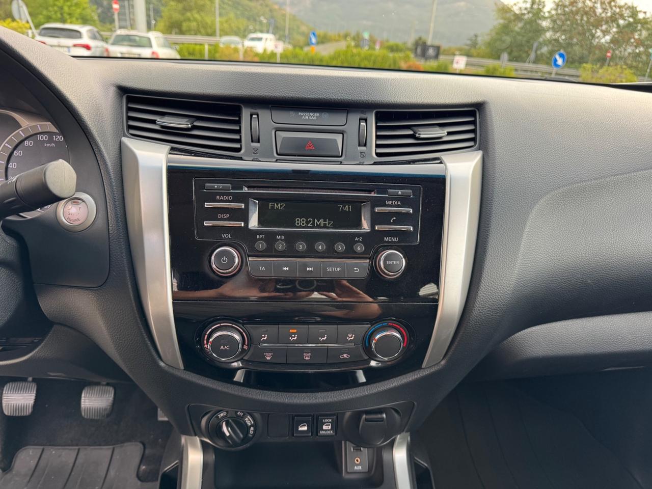Nissan Navara 2.3 dCi 4WD King Cab N-Connecta, FULL
