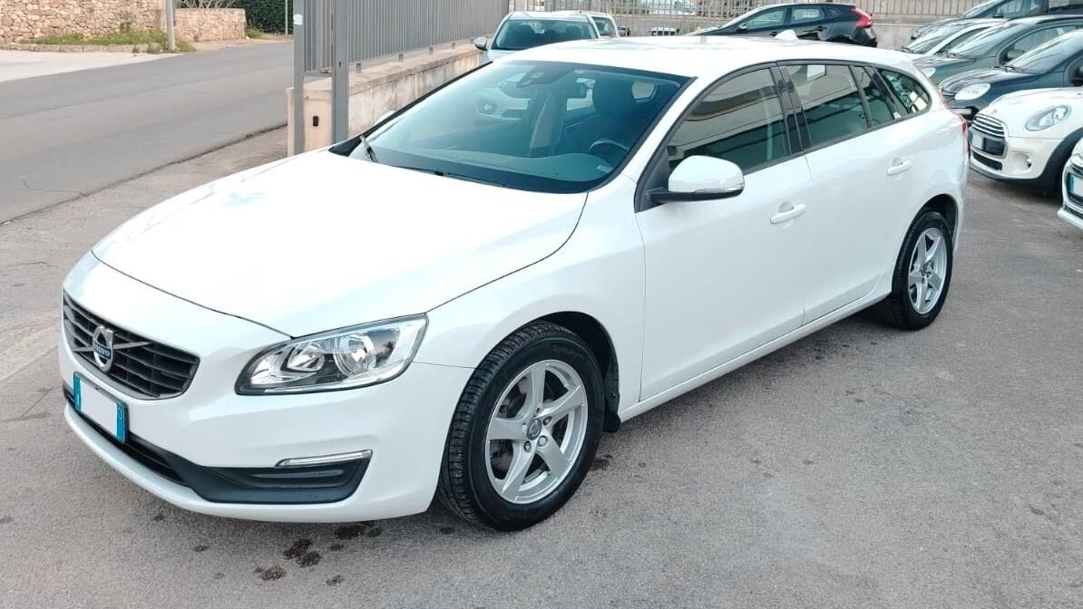 Volvo V60 D2 Momentum