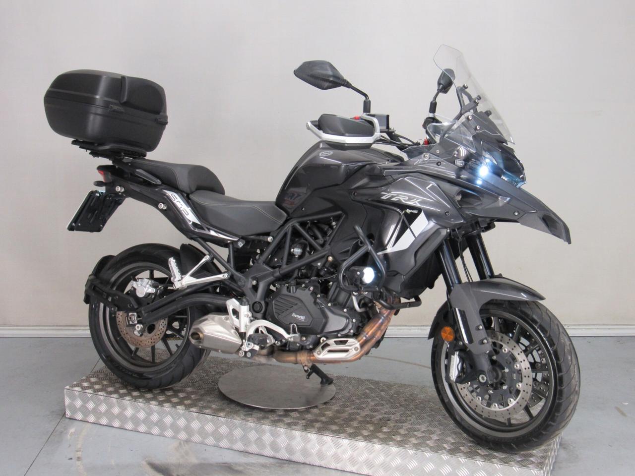 Benelli TRK 502 ABS