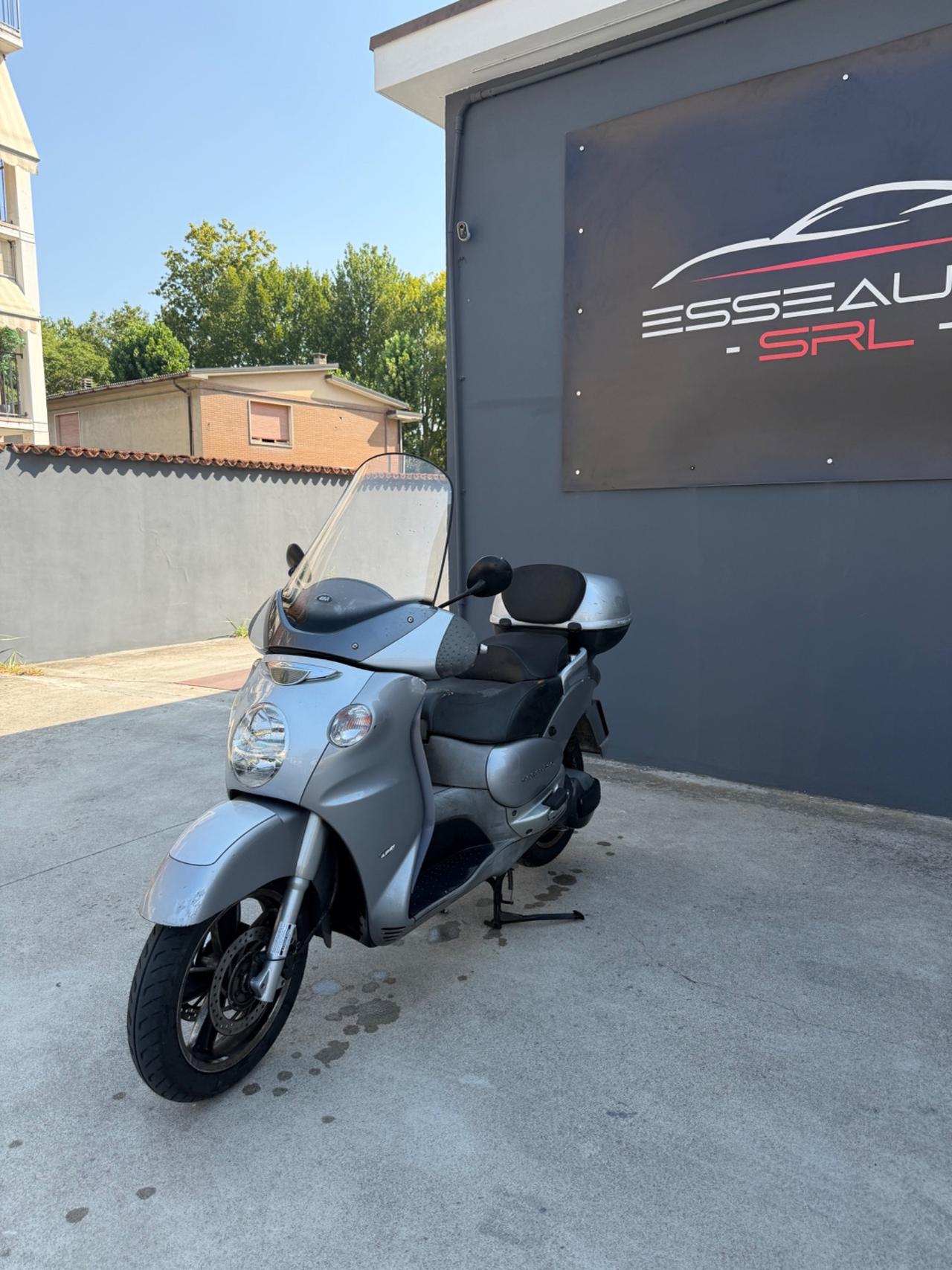 Scarabeo 500