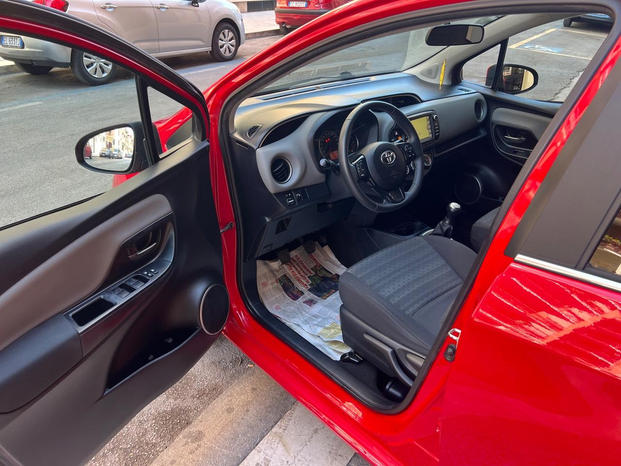 Toyota Yaris 1.0 5 porte Lounge