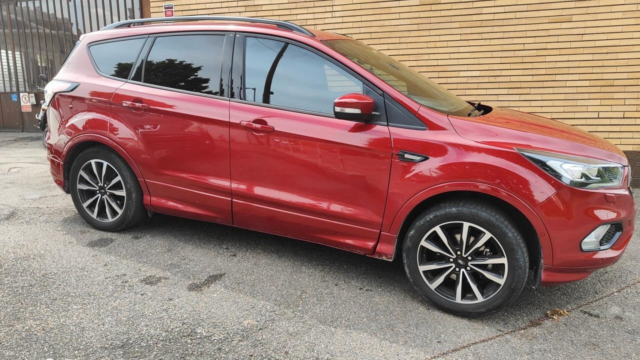 Ford Kuga 1.5 EcoBoost 120 CV S&S 2WD ST-Line