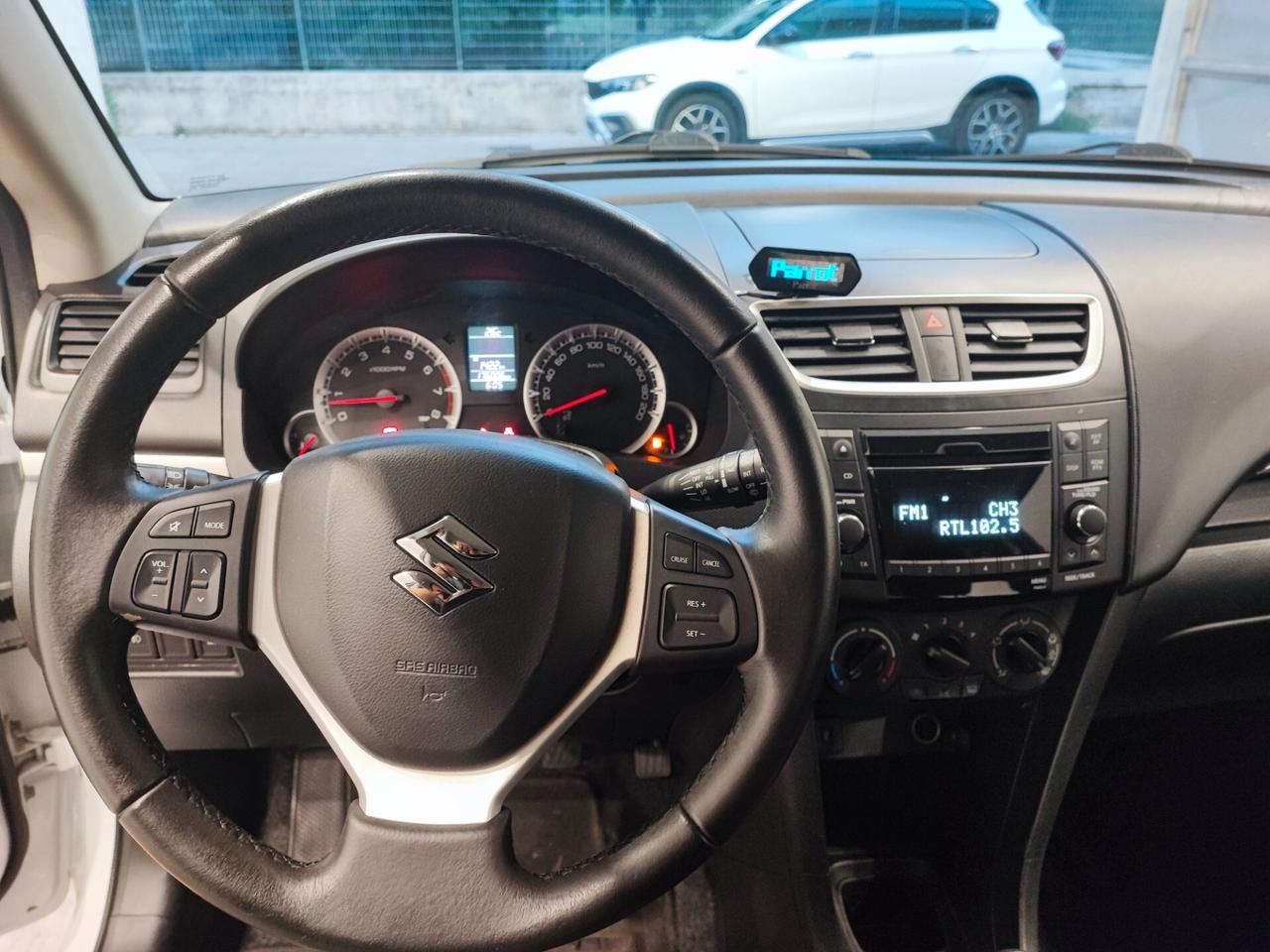 Suzuki Swift 1.2 VVT 4WD 5 porte B-Cool Bi-Color