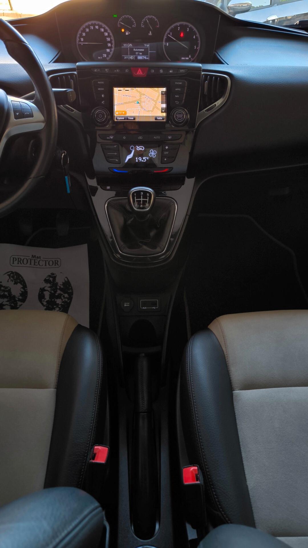 Lancia Ypsilon 1.3 MJT 16V 95 CV 5 porte S&S Mya