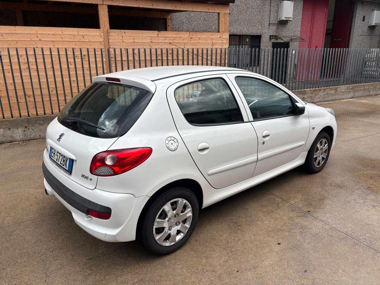 Peugeot 206 Plus 1.1 60CV 5p. Energie