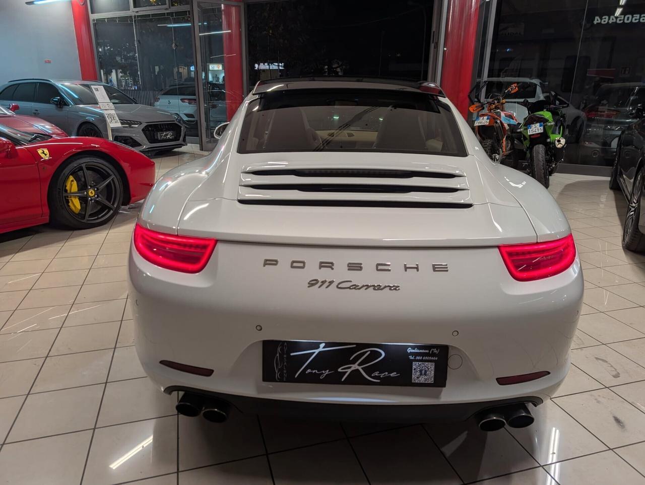 Porsche 911 3.4 Carrera 4 Coupé