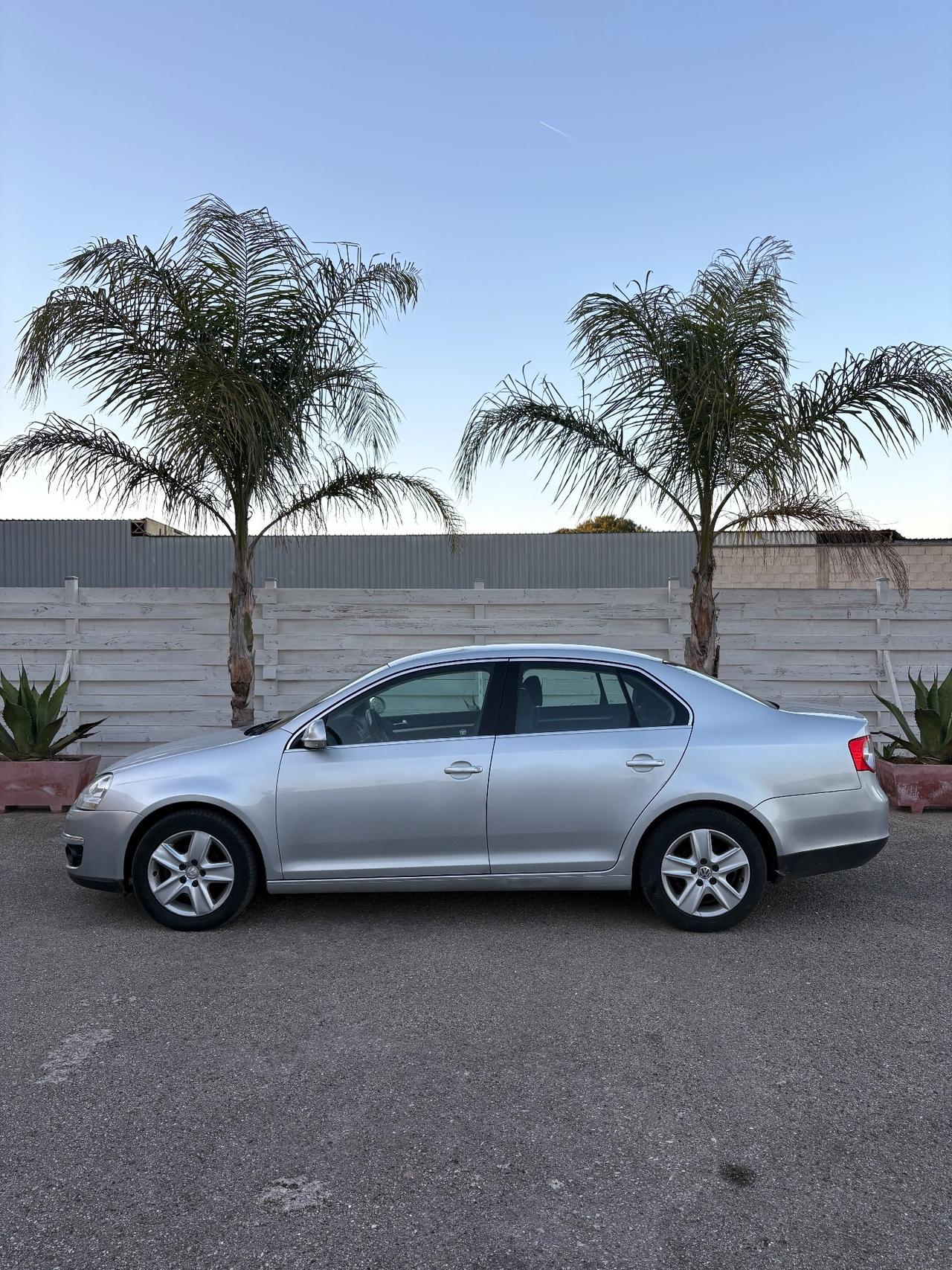 Volkswagen Jetta 1.9 diesel tagliando e distribuzione eseguiti