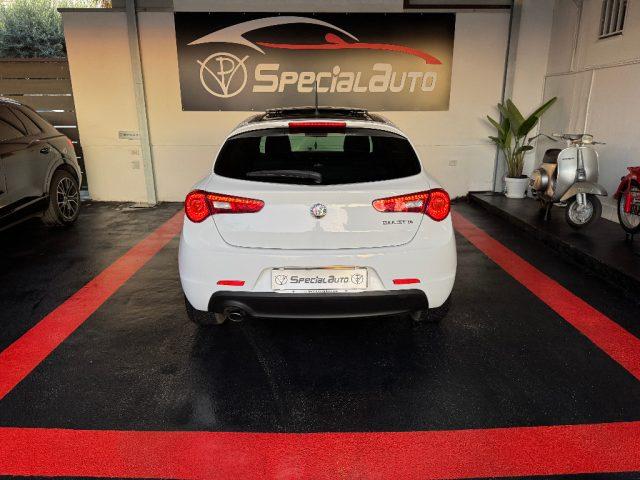 ALFA ROMEO Giulietta 1.6 JTDm TCT 120 CV Super tetto apribile