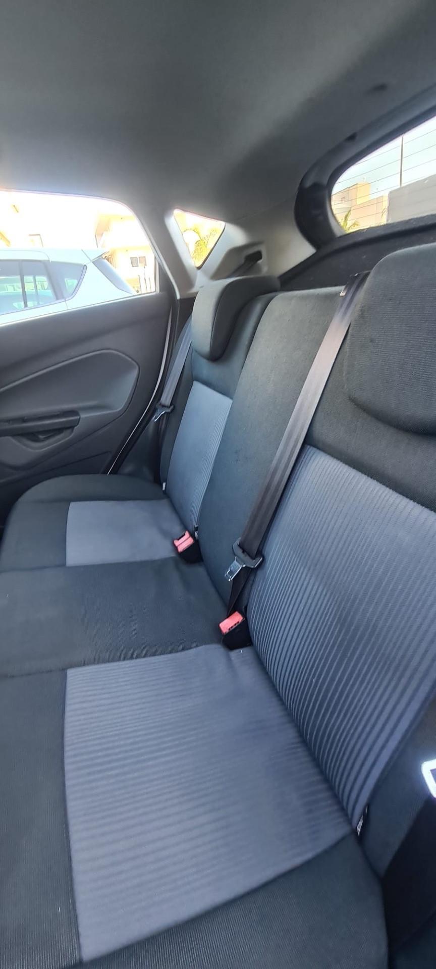 Ford Fiesta 1.4 16V 5p. Bz.- GPL Titanium Bs.