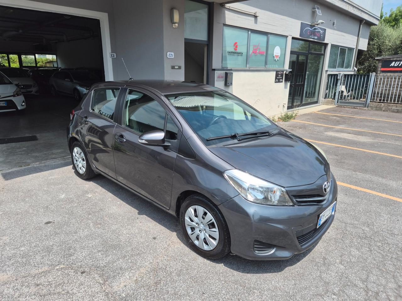 Toyota Yaris 1.0 5 porte Lounge BELLISSIMA