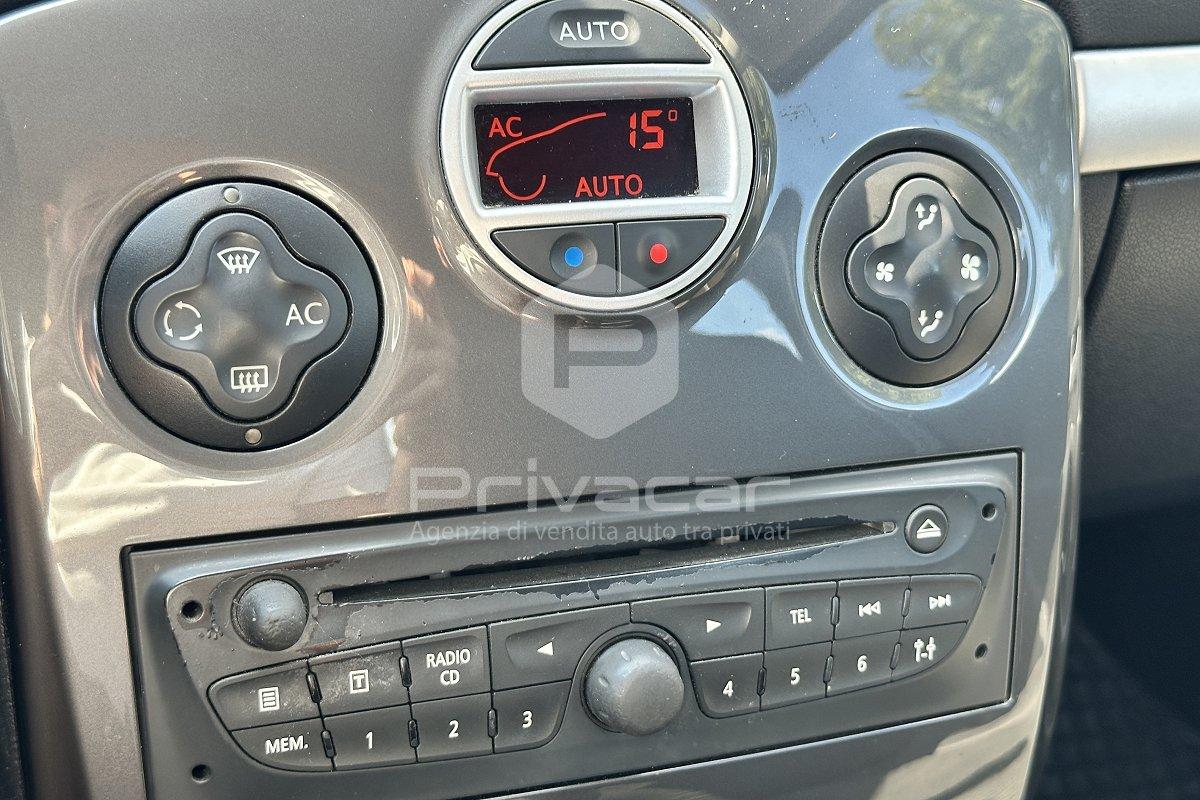 RENAULT Clio 1.2 16V 5 porte Dynamique