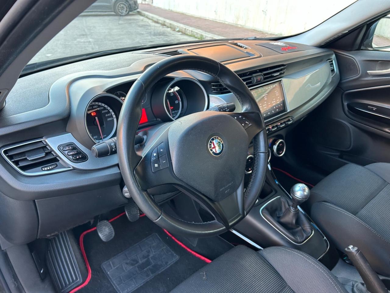 Alfa Romeo Giulietta 1.6 JTDm garanzia di 12 mesi