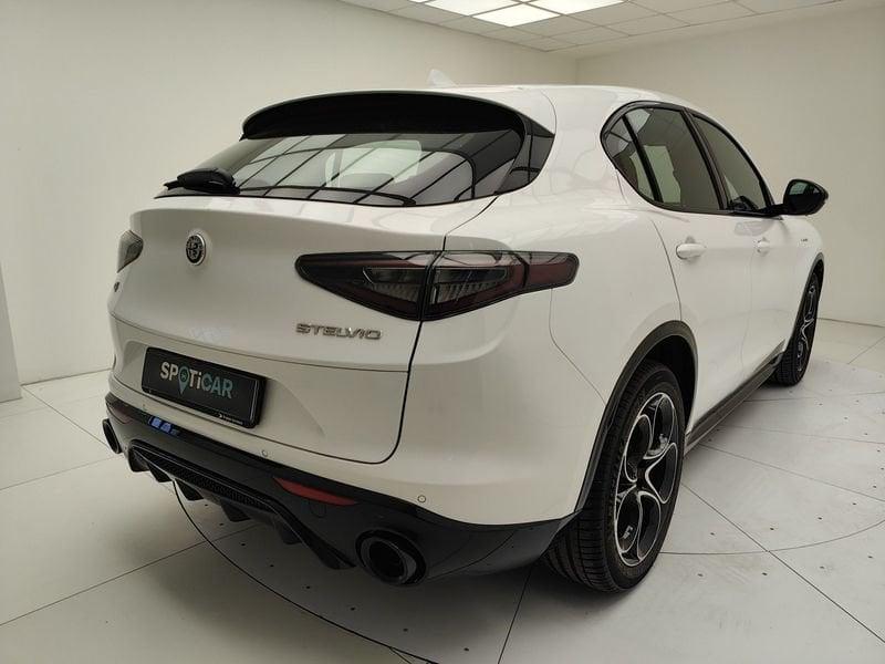 Alfa Romeo Stelvio My23 2.2 Turbo Diesel160 Cv Rwd Veloce