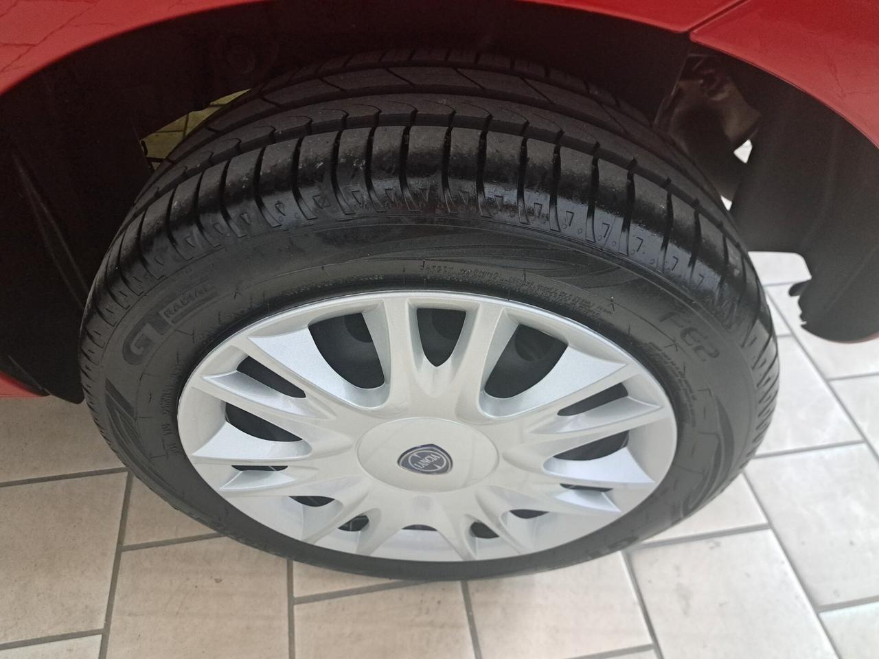 Lancia Ypsilon 0.9 TwinAir 85 CV Metano Ecochic 20