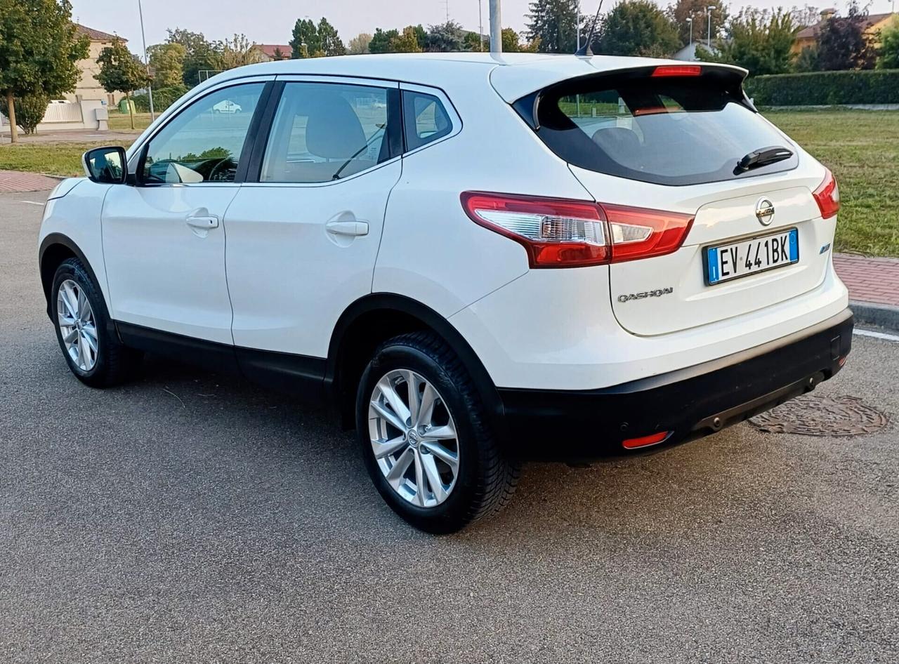 Nissan Qashqai 1.5 dCi Visia ANNO 2014