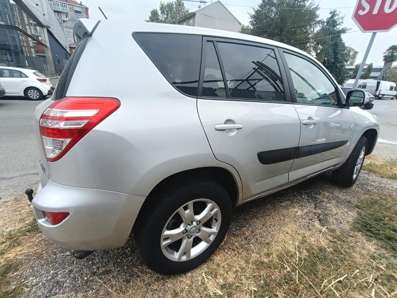 Toyota RAV 4 RAV4 Crossover 2.2 D-4D 150 CV DPF Luxury