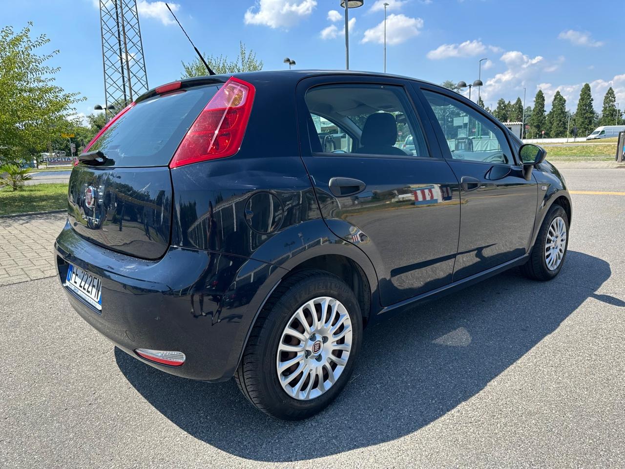 Fiat Punto 1.4 8V - 5P. GPL NEOPATENTATI EURO 6