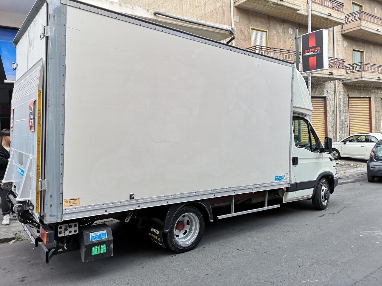 Iveco Daily Iveco daily 35c11 Sponta Idraulica