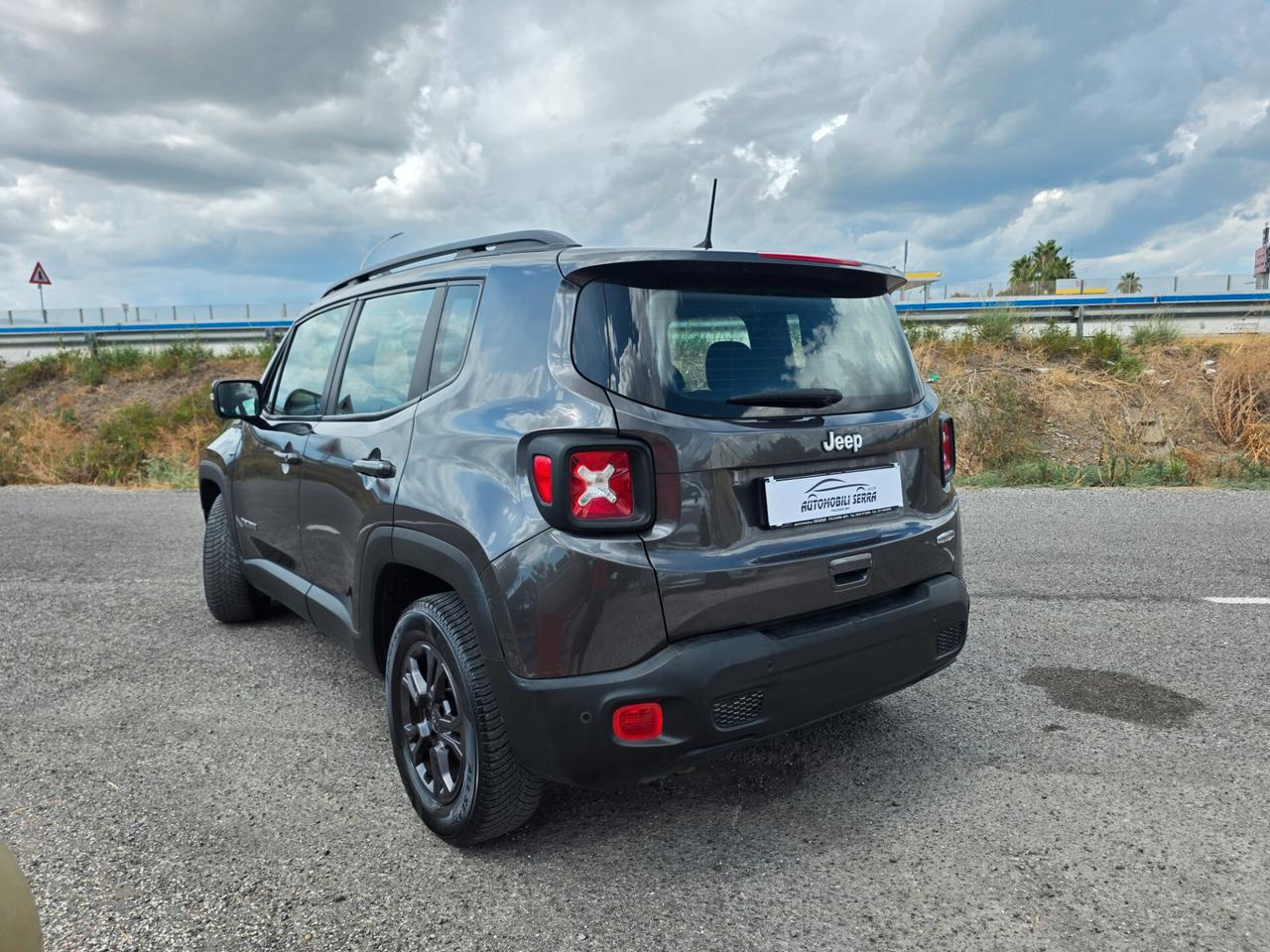 Jeep Renegade 1.6 Mjt 130 CV Longitude